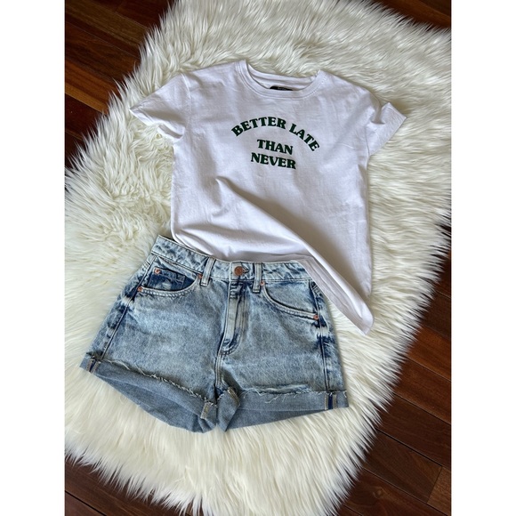 Garage | vintage acid wash high waisted denim Mom jean shorts - Picture 4 of 4